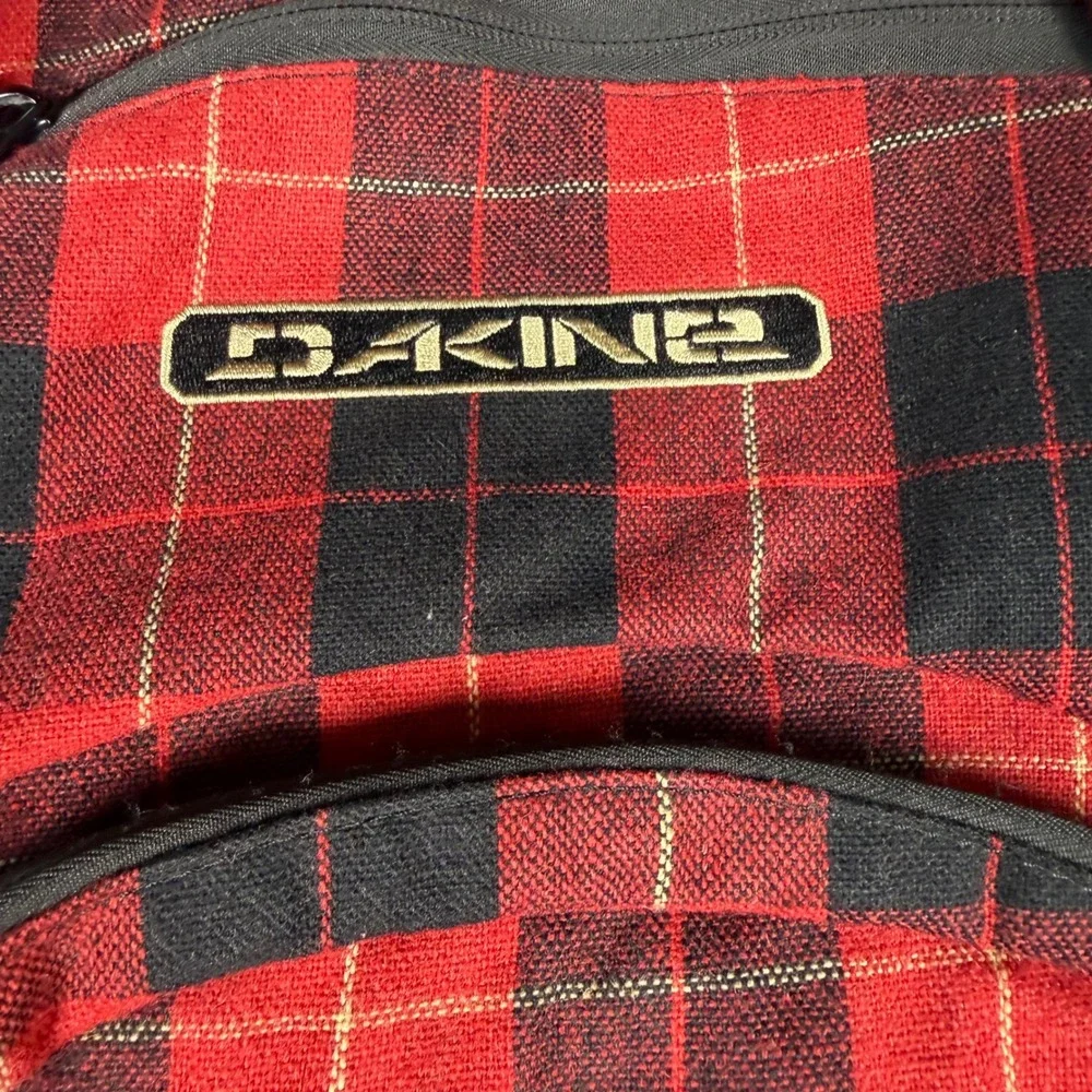 Dakine Red Black Plaid Backpack Laptop Sleeve Sternum Strap Skater Daypack